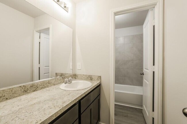 Building Photo - 2658 Bouvardia Wy