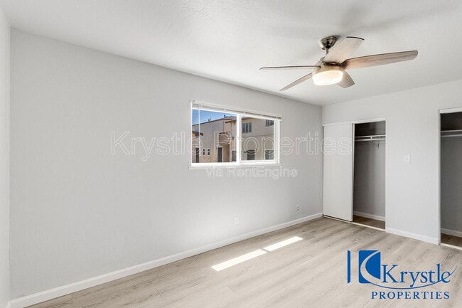 Building Photo - 2009 Florida St