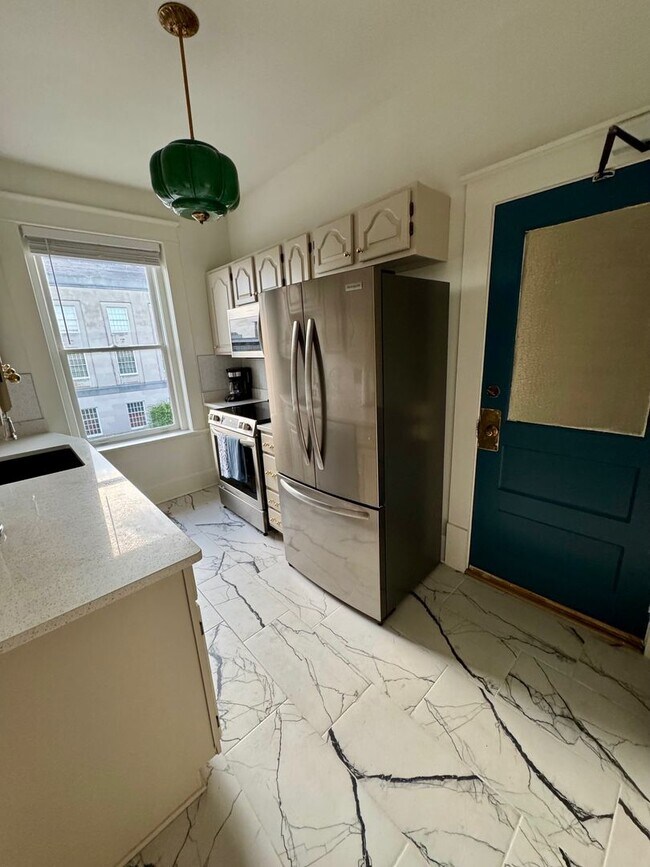 Building Photo - Greenville, 1BD/1BD, 894SF