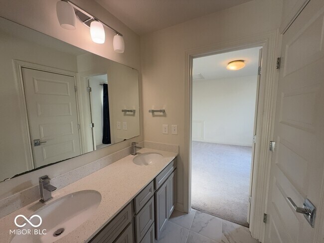 Building Photo - 411 Heritage Terrace Ln