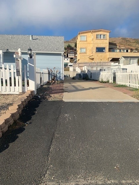 Building Photo - 625 S Ocean Ave