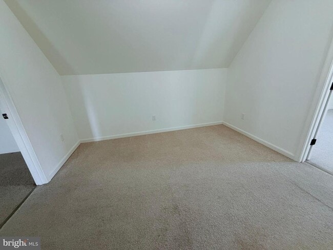 Building Photo - 14500 Cherry Ln