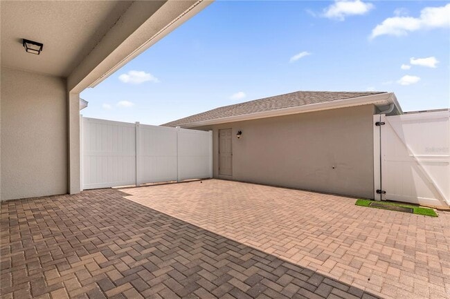 Building Photo - 8130 Red Stopper Ln