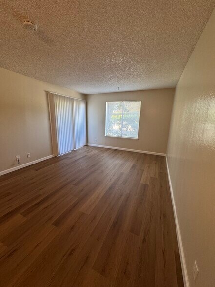 Building Photo - 1457 N Camino Alto