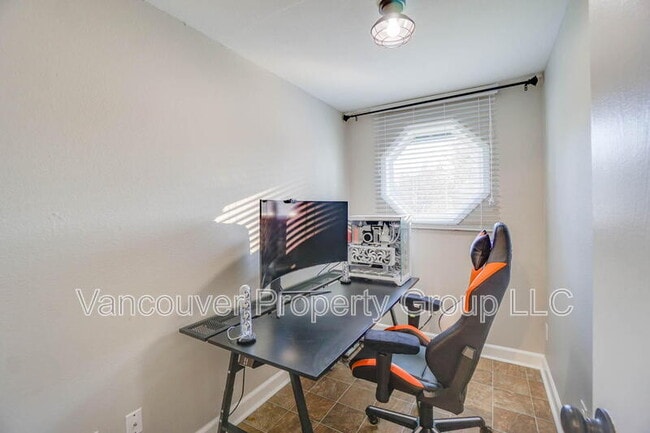 Building Photo - 2821 SE 138th Loop