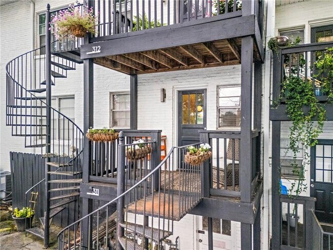 Building Photo - 2250 Cheshire Bridge Rd NE