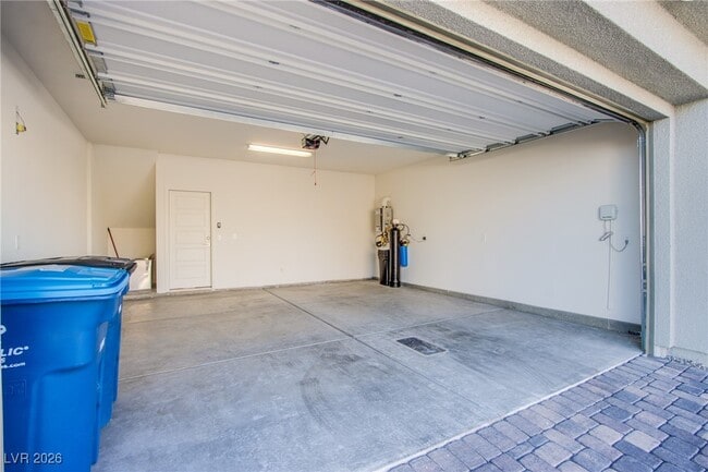 Building Photo - 11649 Stone Curlew Ave