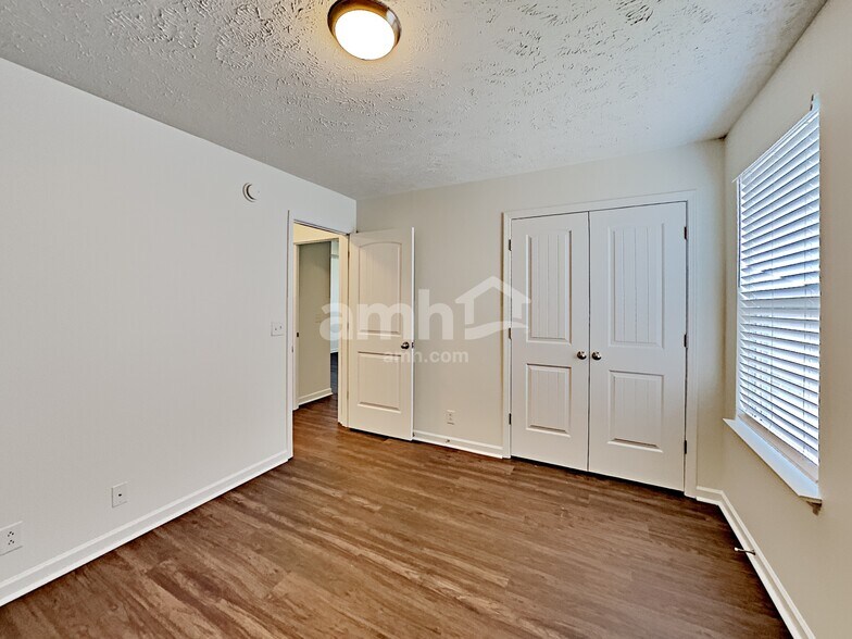 Building Photo - 3508 Oval Hesson Lane