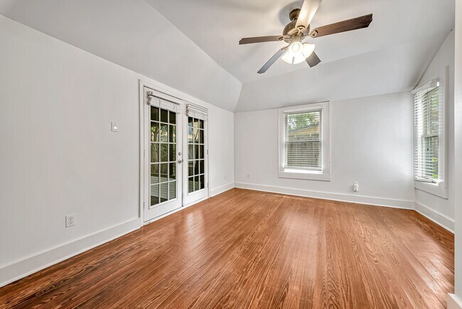 Building Photo - 917 Fugate St