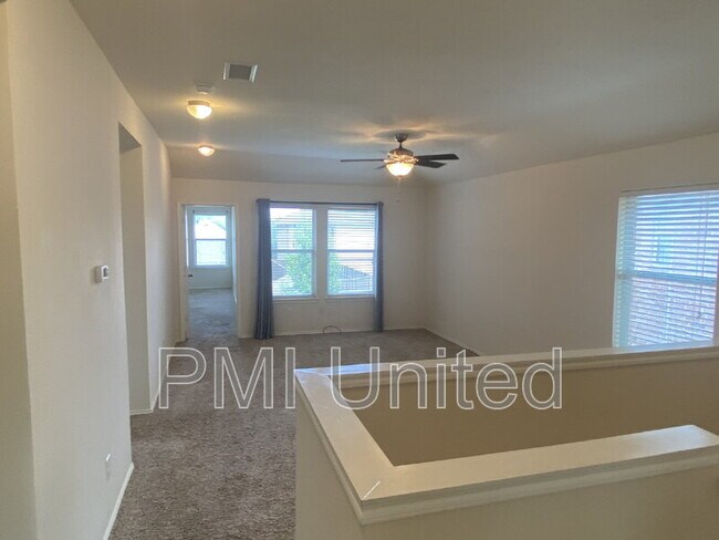 Building Photo - 3805 Oceanview Dr