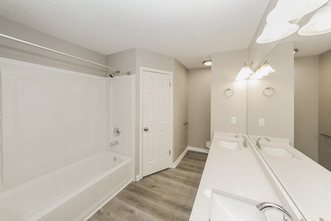 Building Photo - 5515 Whiteley Cove