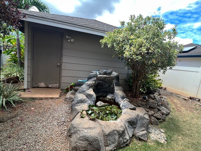 Building Photo - Beautiful 4 Bedroom Home in Ocean Pointe *...