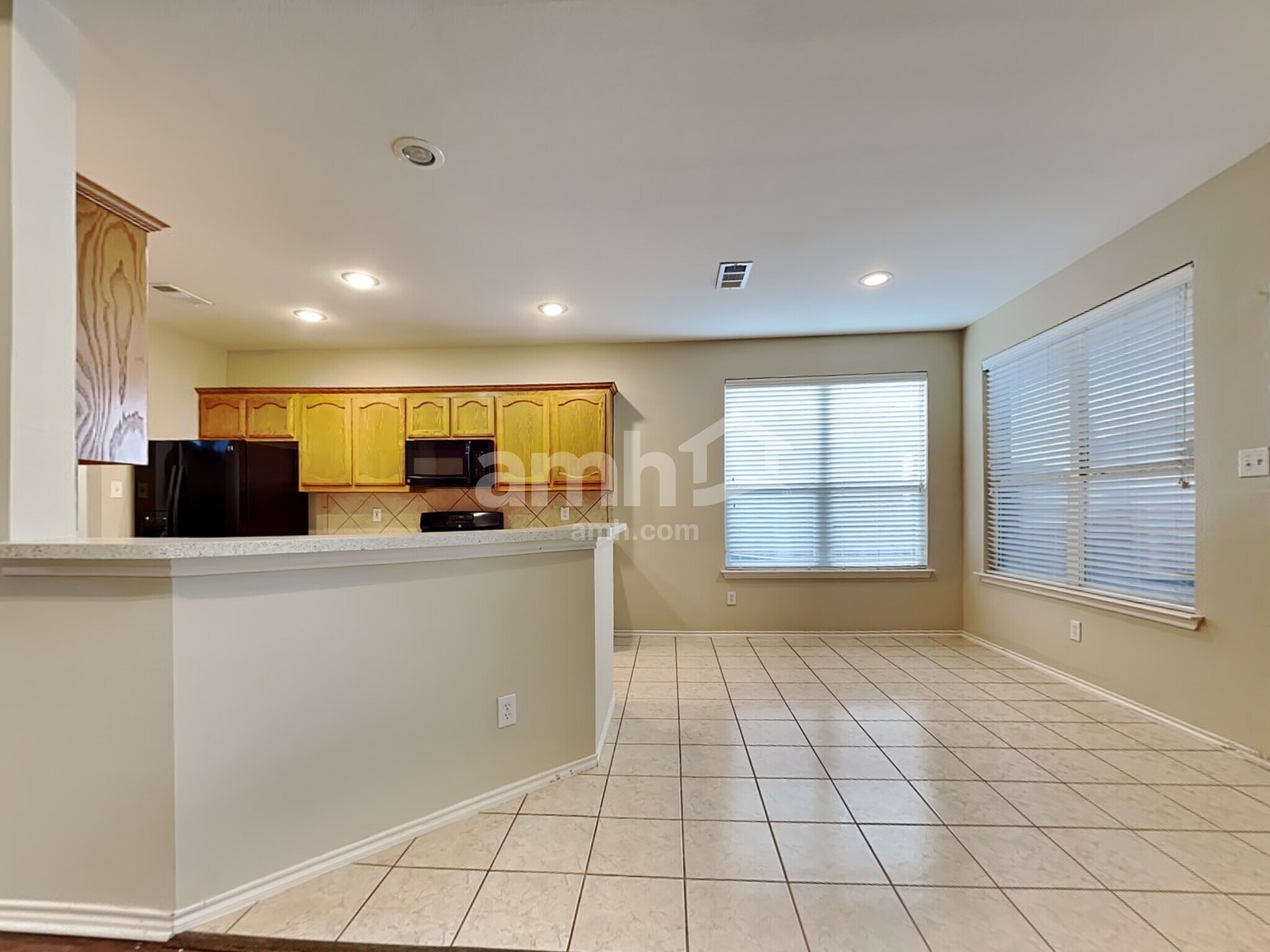 Building Photo - 2108 Carlotta Dr