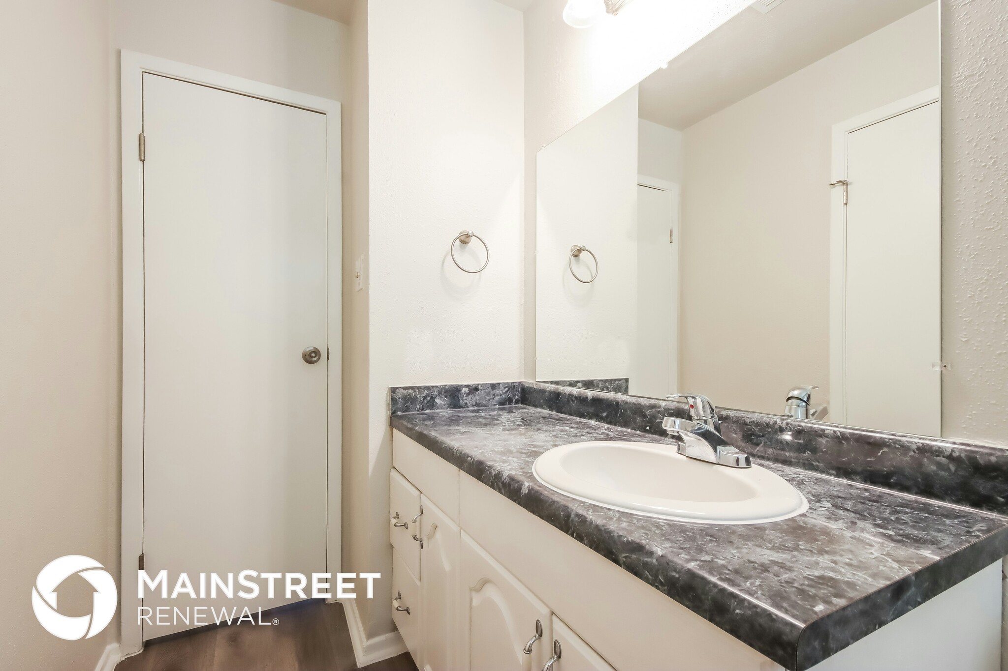 Building Photo - 5312 Lynngate Dr