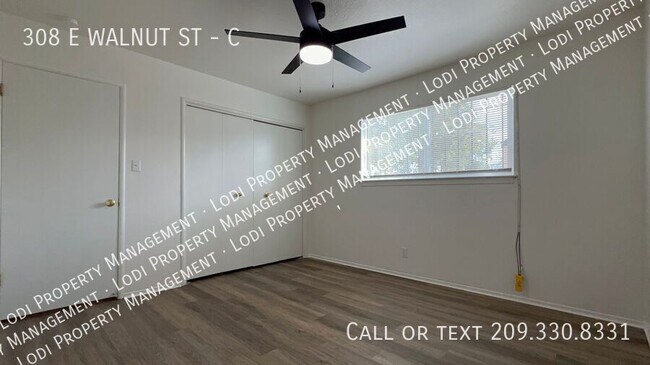 Building Photo - 308 E Walnut St