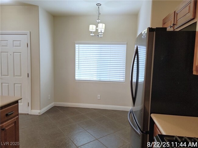 Building Photo - 8654 Traveling Breeze Ave
