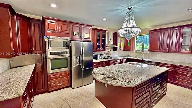 Building Photo - 3301 SW 139th Ave