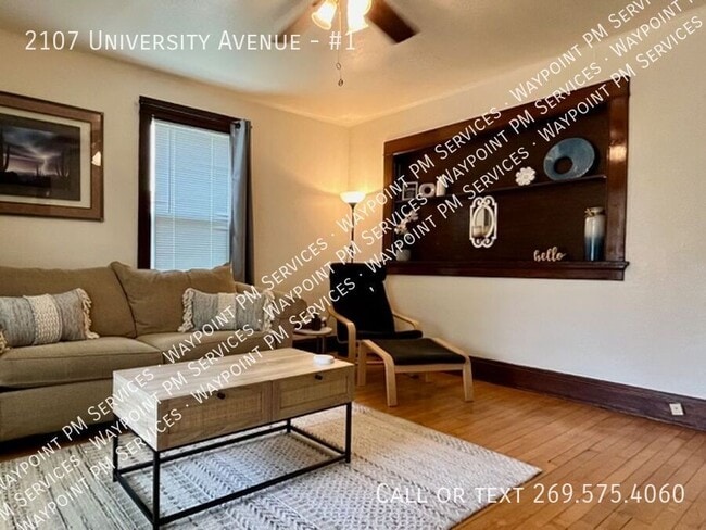 Building Photo - 2107 University Ave