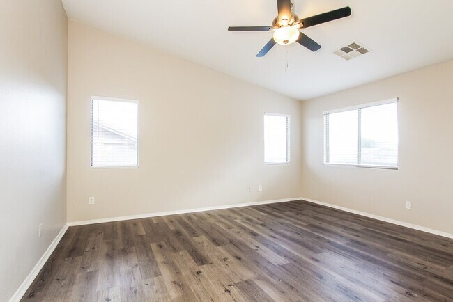 Building Photo - 5305 W Novak Way