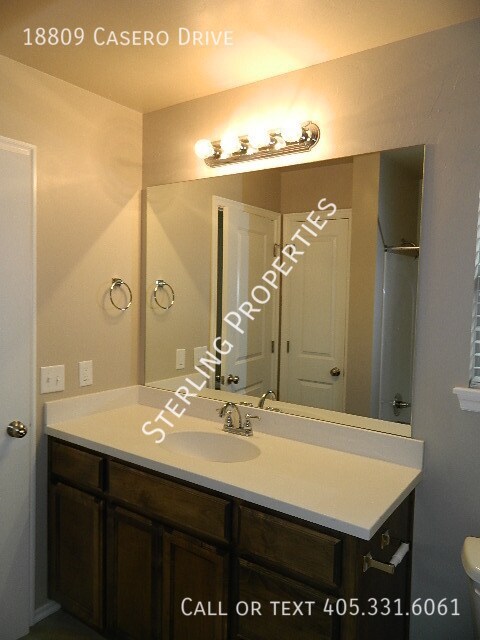 Building Photo - 18809 Casero Dr
