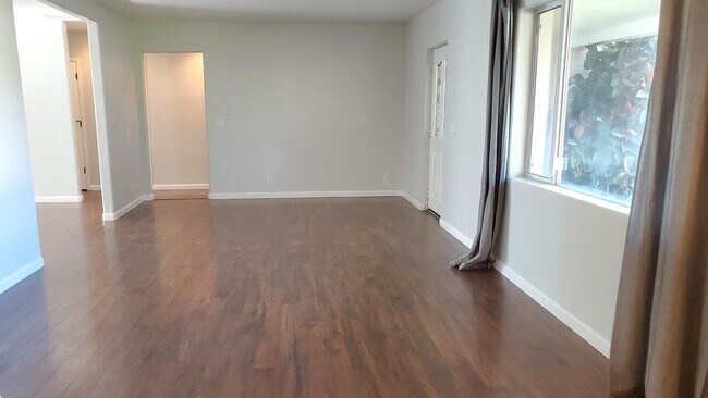 Building Photo - 4128 N 46th Pl