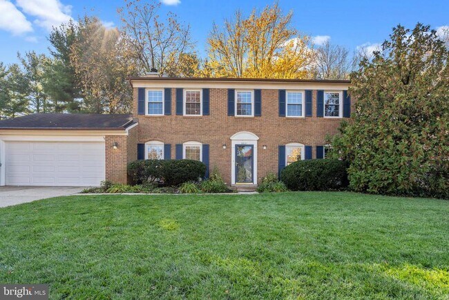 Building Photo - 2621 John Milton Dr