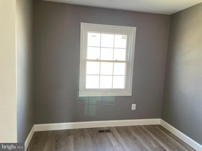 Building Photo - 1490 Blockton Ct