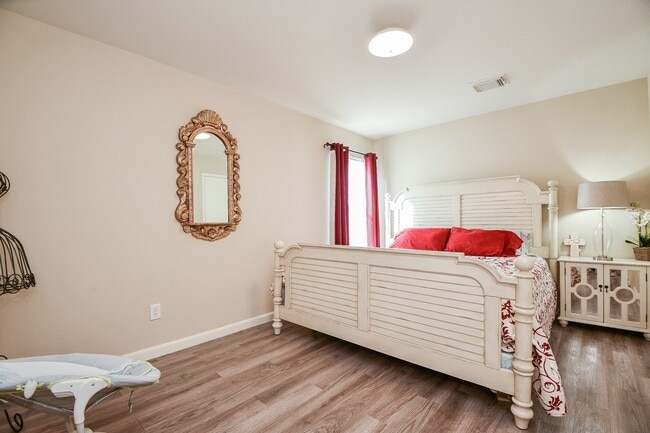 Building Photo - 2810 Powell Springs Ct