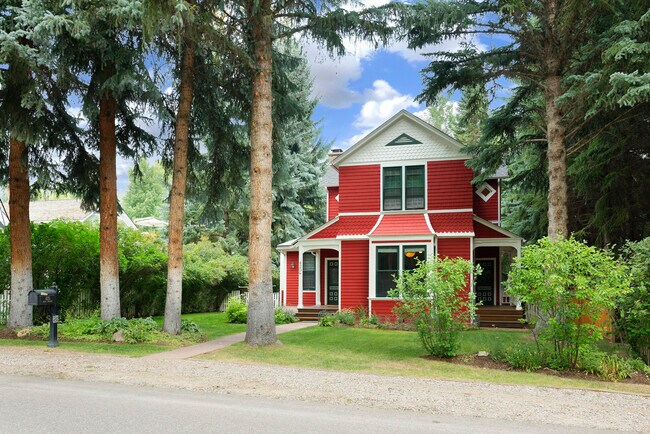 Building Photo - 420 W Francis St