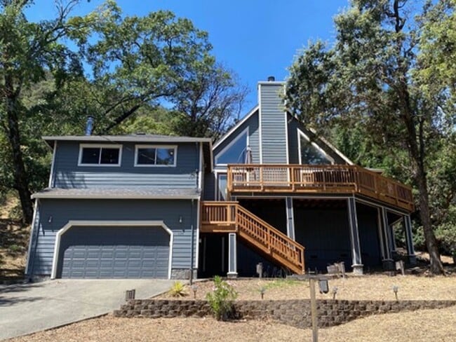 Building Photo - 126 Ridgecrest Dr