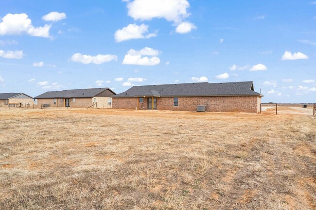 Building Photo - New Construction Home In Idalou ISD!