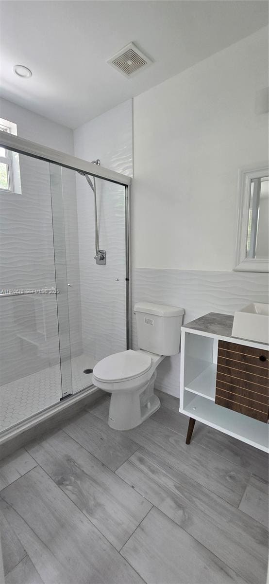 Building Photo - 3823 Thomas Ave