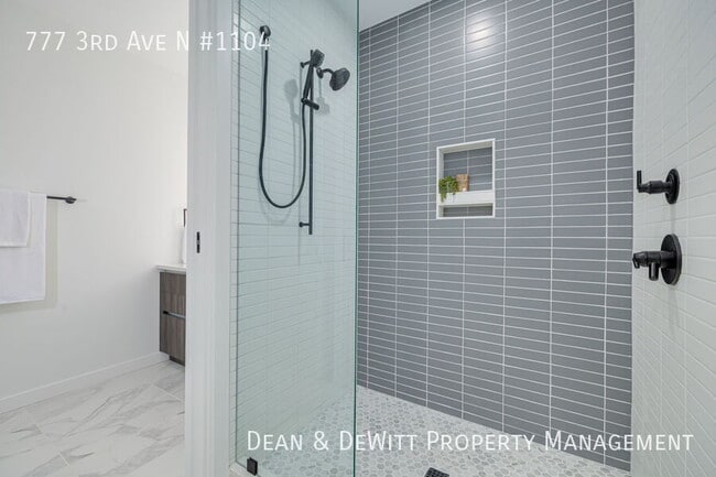 Building Photo - 777 3rd Ave N