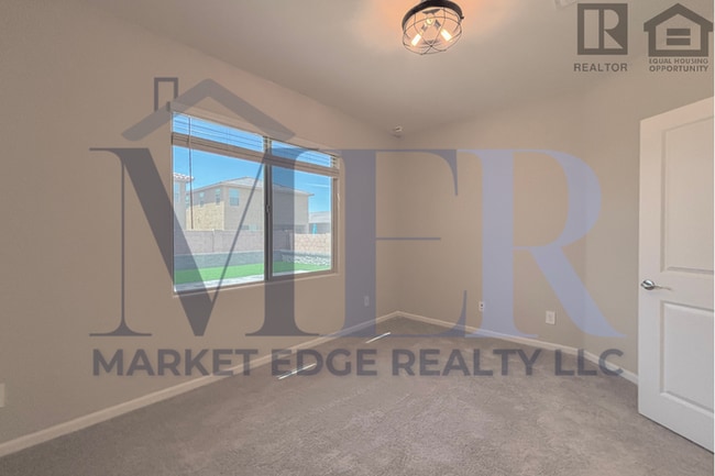 Building Photo - 4Bed/3Bath Home at I10/Wilmot Rd! $199 MOV...