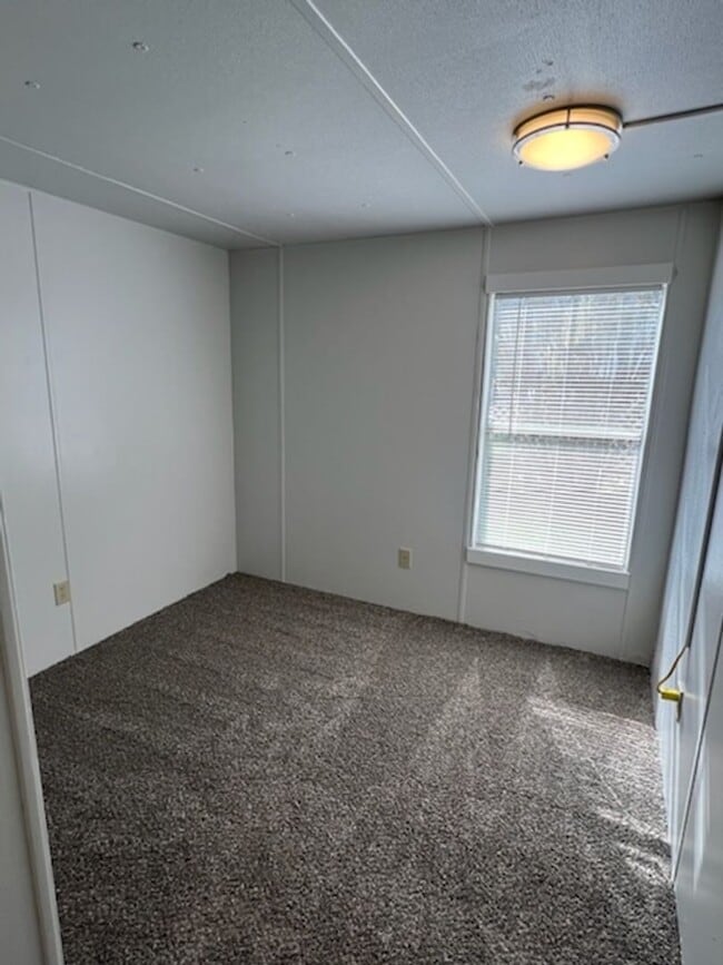 Building Photo - Stemilt Creek Home With Mountain Views!