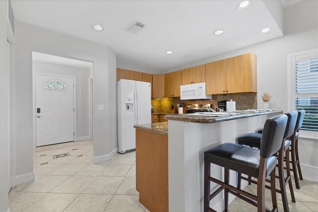 Building Photo - 3605 54th Dr W