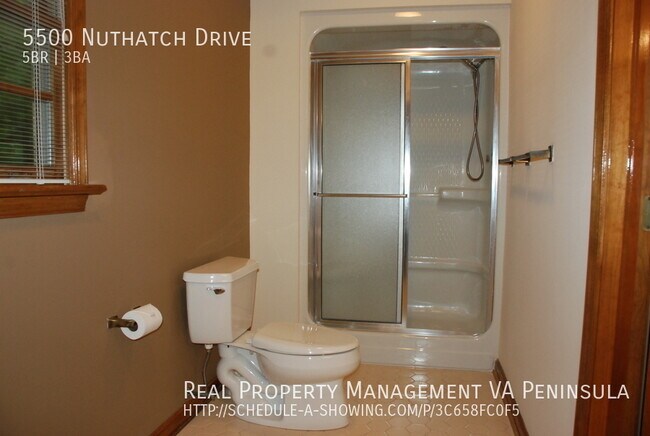 Building Photo - Spacious 5 bedrooms house in Rolling Woods...