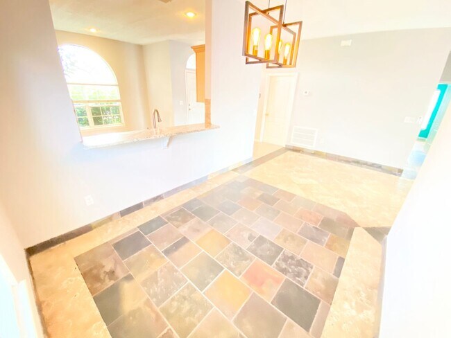 Building Photo - Stunning Lake View Home in Waterside Estate!