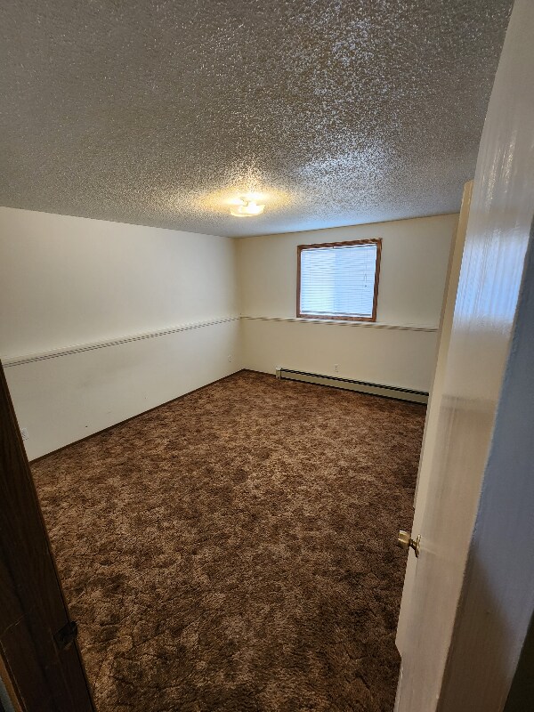 Building Photo - 131 Miller St NE