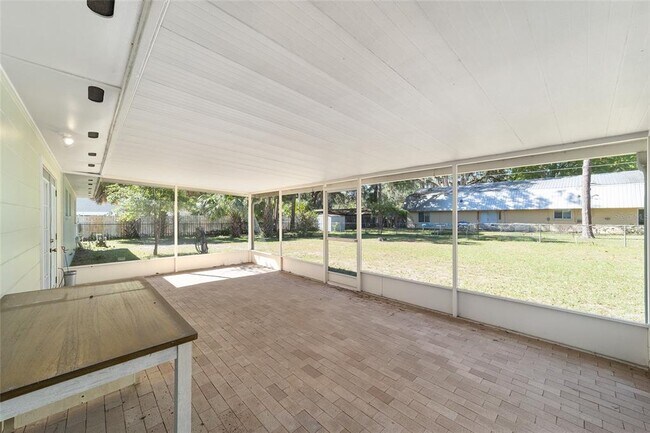 Building Photo - 3400 NW 26th Ter