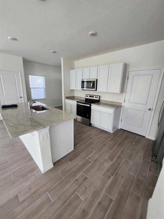 Building Photo - 5149 SW 48th Ln