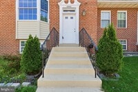 Building Photo - 46601 Carriage Ct