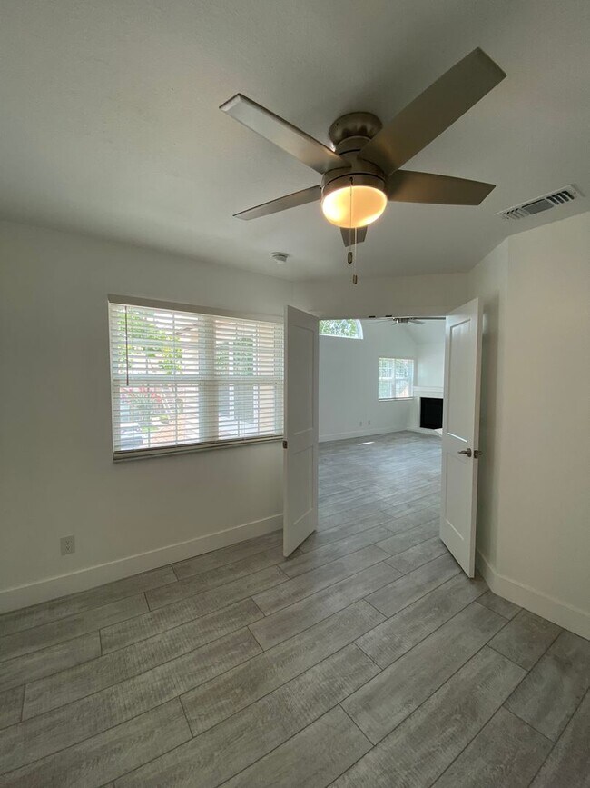 Building Photo - 615 Richland Ct