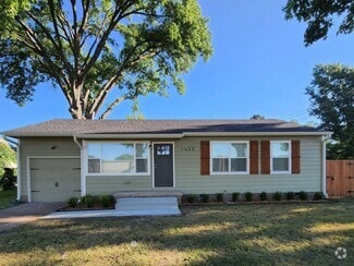 Building Photo - 1443 E 50th Pl