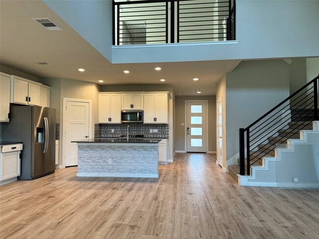 Building Photo - 10213 Prairie Creek Ln