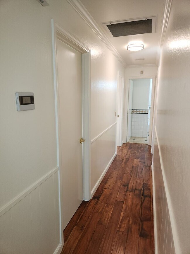 Building Photo - 3 Bedroom 2 Bathroom Single Family home in Rincon Valley with A/C and RV parking