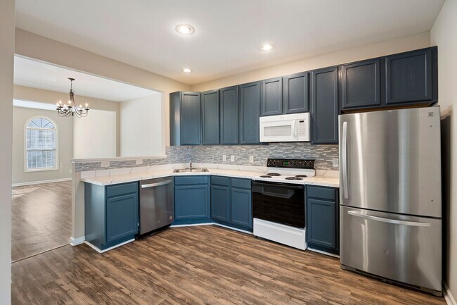 Building Photo - Delta Ridge Darling!  Available Now!  3BR Plus Den!