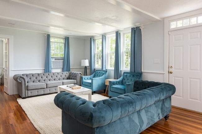 Building Photo - 16 Jefferson Shores Rd