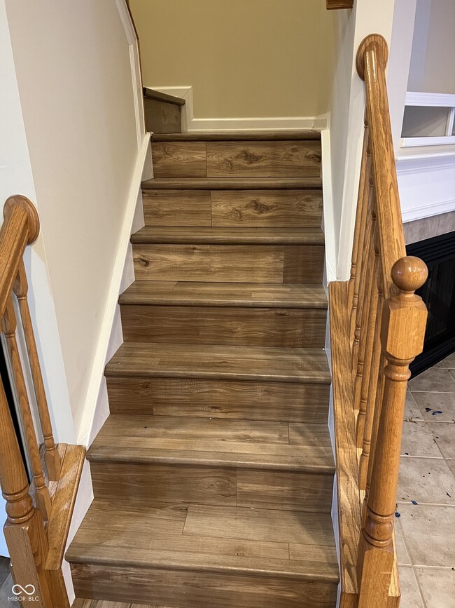 Building Photo - 3522 N Golden Gate Dr