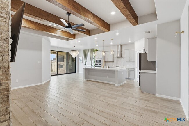 Building Photo - 3809 Donald Dr